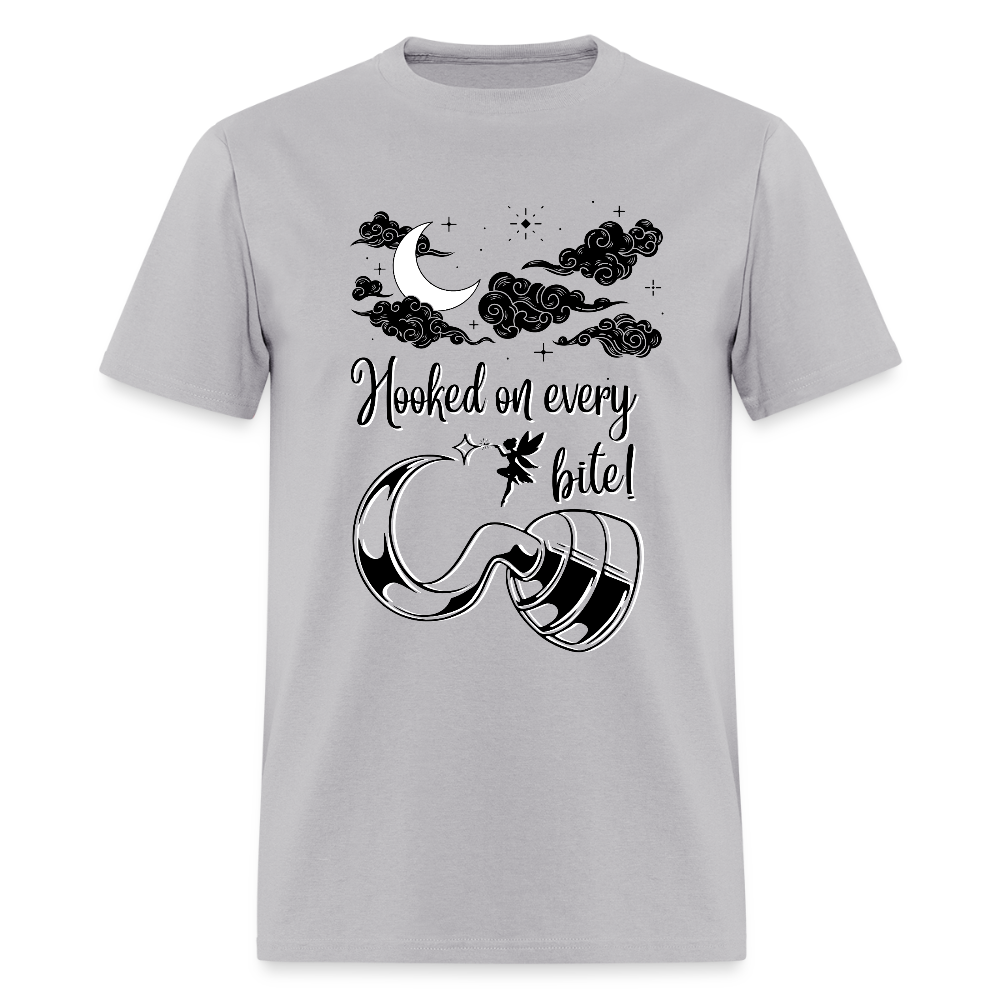 Tink Hooked on every bite! Classic T-Shirt - gravel 